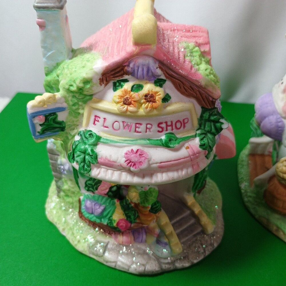 Hoppy Hollow Village Flower Shop Tealight House 2004 Easter Bunny Spring Decor
